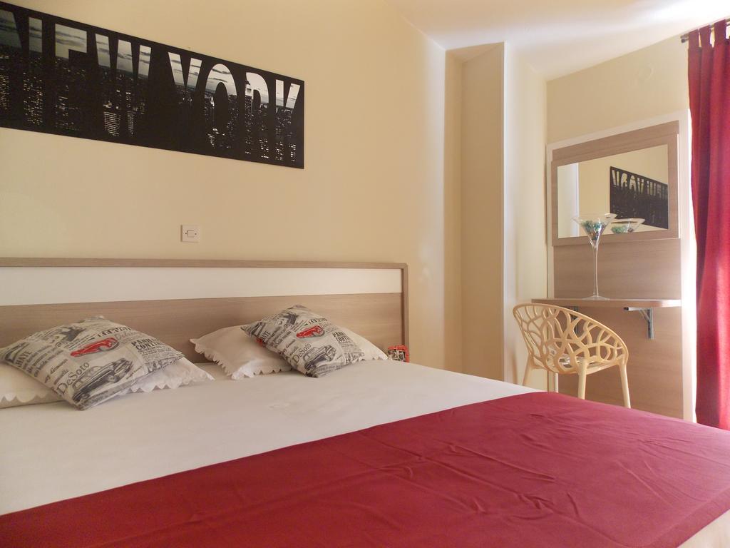 Apartmani Adriatic Ana Novalja Exterior foto