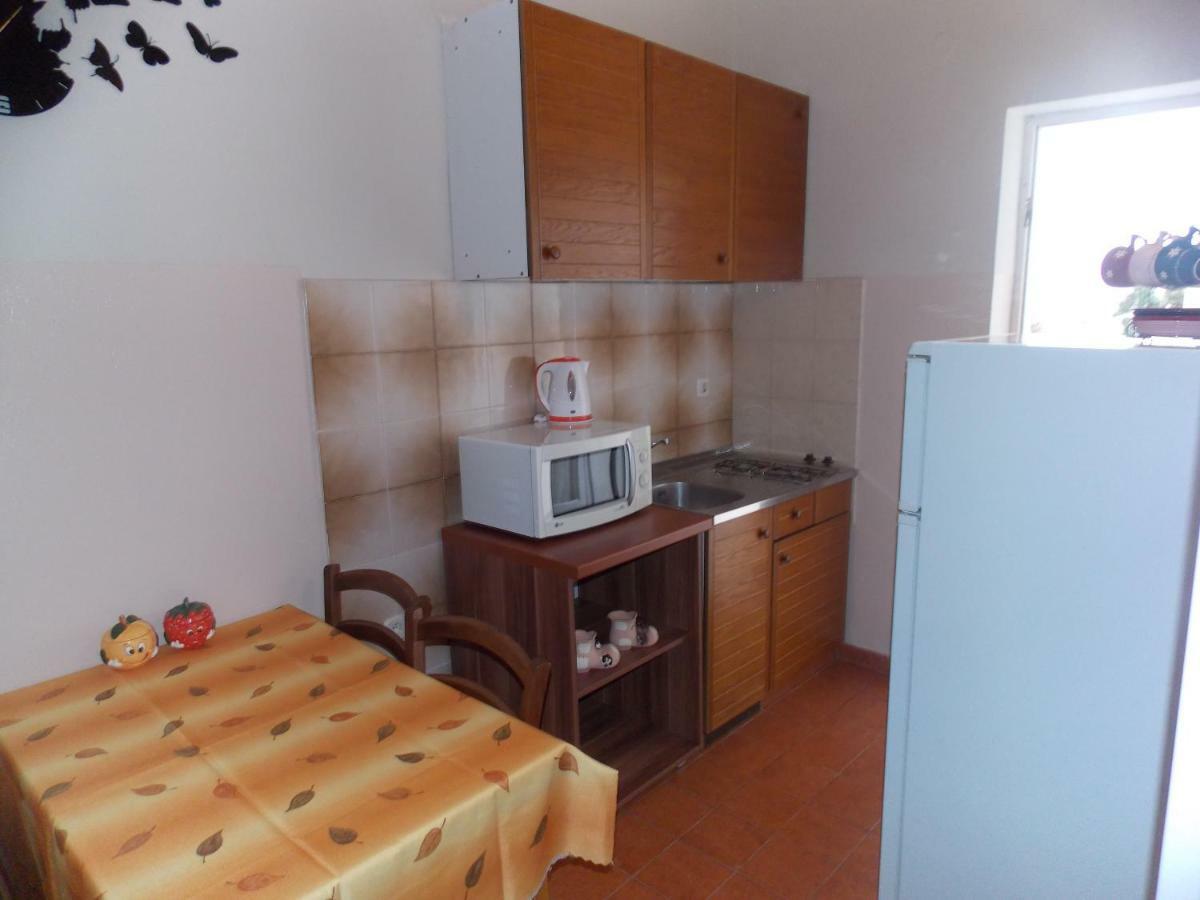 Apartmani Adriatic Ana Novalja Quarto foto