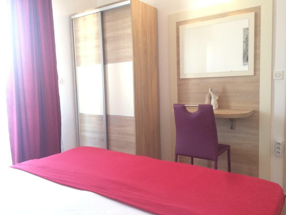 Apartmani Adriatic Ana Novalja Exterior foto